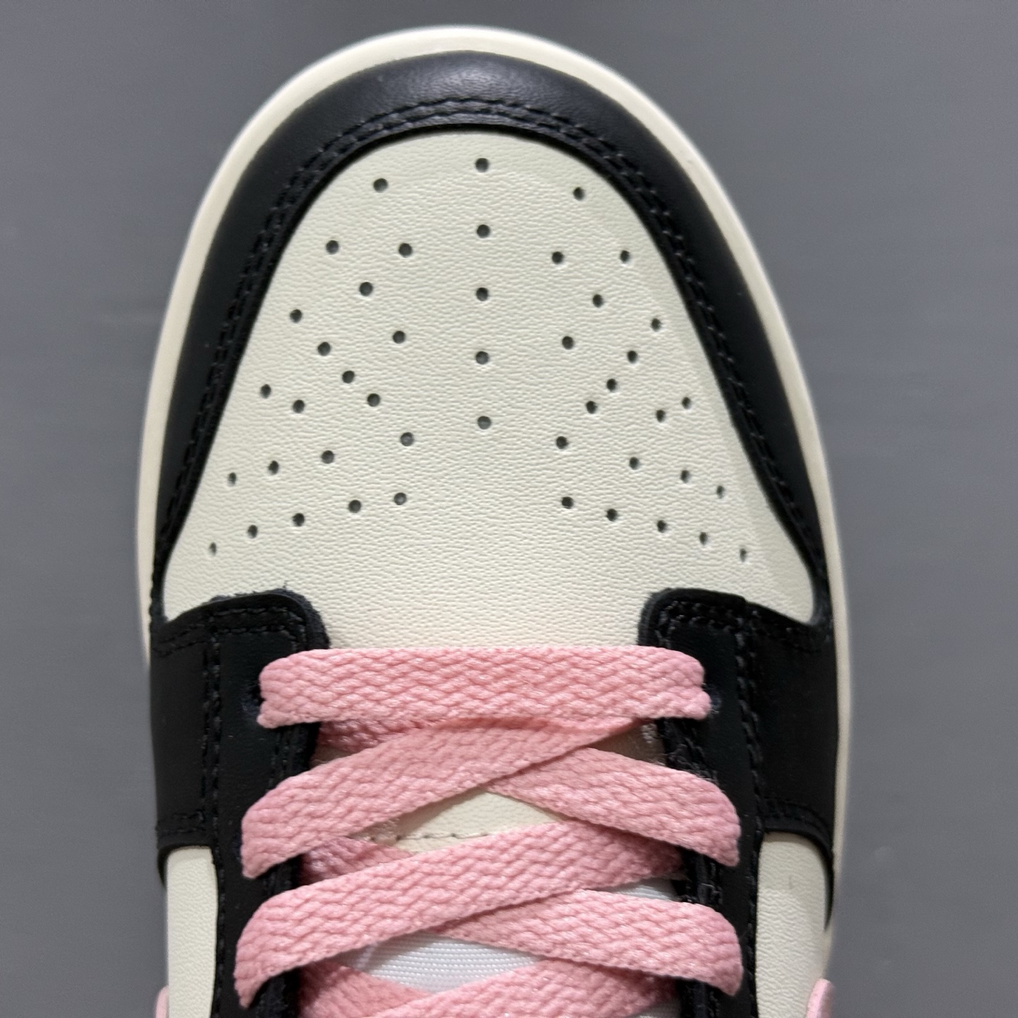 Nike Dunk Low 莓莓奶茶 黑白粉 当莓果粉跃上经典黑白廓形 DD1391-100