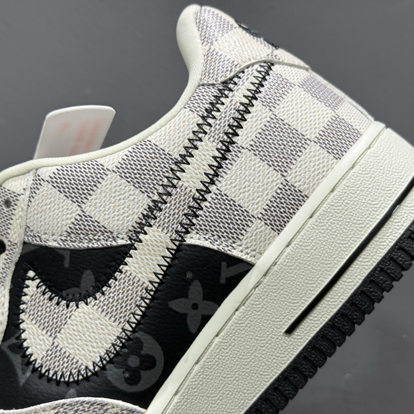 Louis Vuitton x NIke Air Force 1 格纹雾灰 SC0601-562