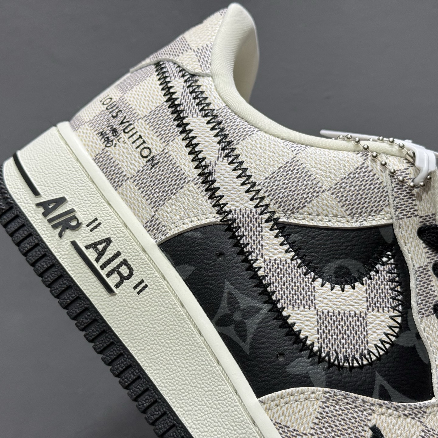 Louis Vuitton x NIke Air Force 1 格纹雾灰 SC0601-562
