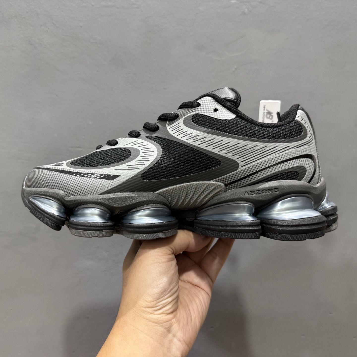 大厂出品 New Balance NB 2000 银黑 U2000EA