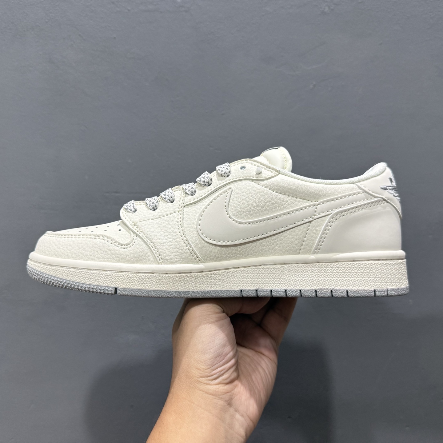 Nike Air Jordan 1 x Travis Scott AJ1倒勾 乔一倒钩 ‘DIY’定制 耐克 低帮文化篮球鞋 JP1628-255
