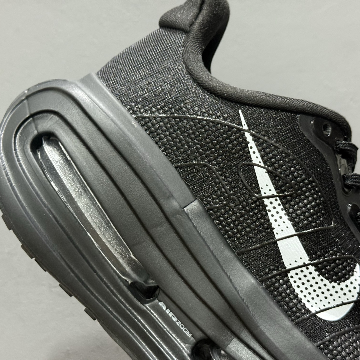 Nike ZOOM PREMIUM 耐克 飞马 舒适减震防滑 低帮跑步鞋 FN8453-004