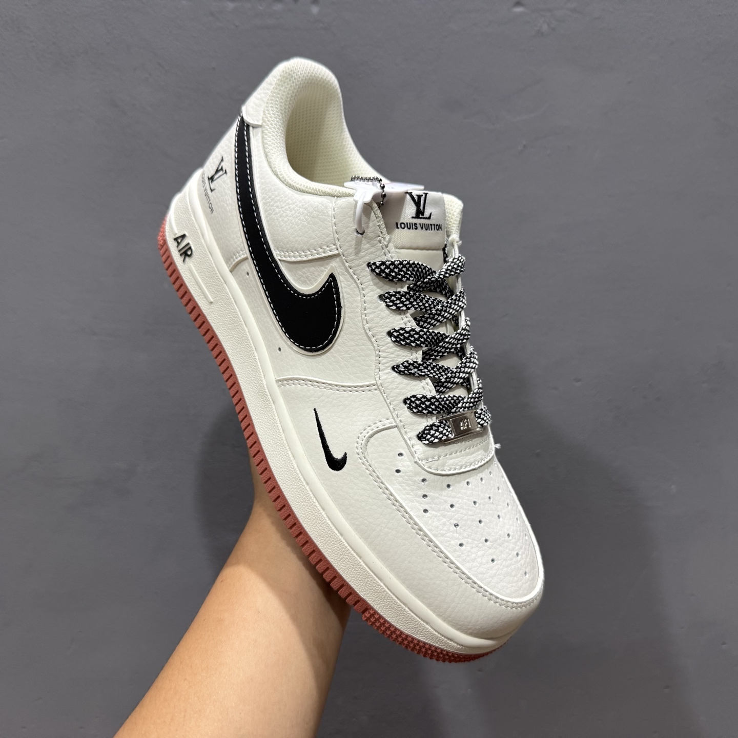 ￥260 Nike Air Force 1'07 Low LV联名 米黑勾生胶 空军一号低帮休闲板鞋 CS5288-020