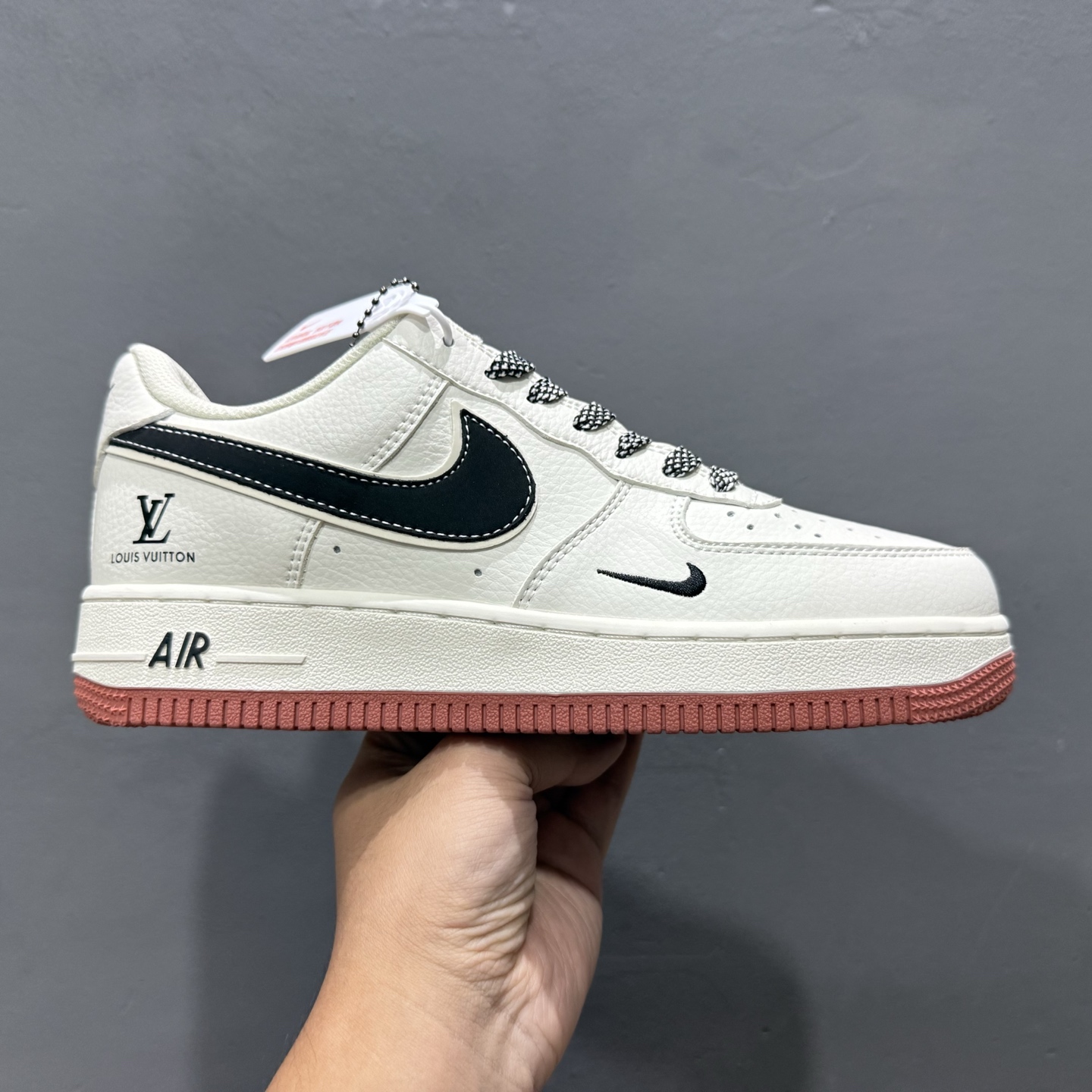 ￥260 Nike Air Force 1'07 Low LV联名 米黑勾生胶 空军一号低帮休闲板鞋 CS5288-020