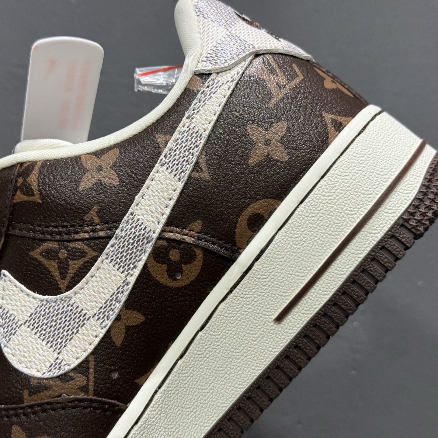 Nike Air Force 1'07 Low LV联名 经典咖啡棕 空军一号低帮休闲板鞋 SC0601-558