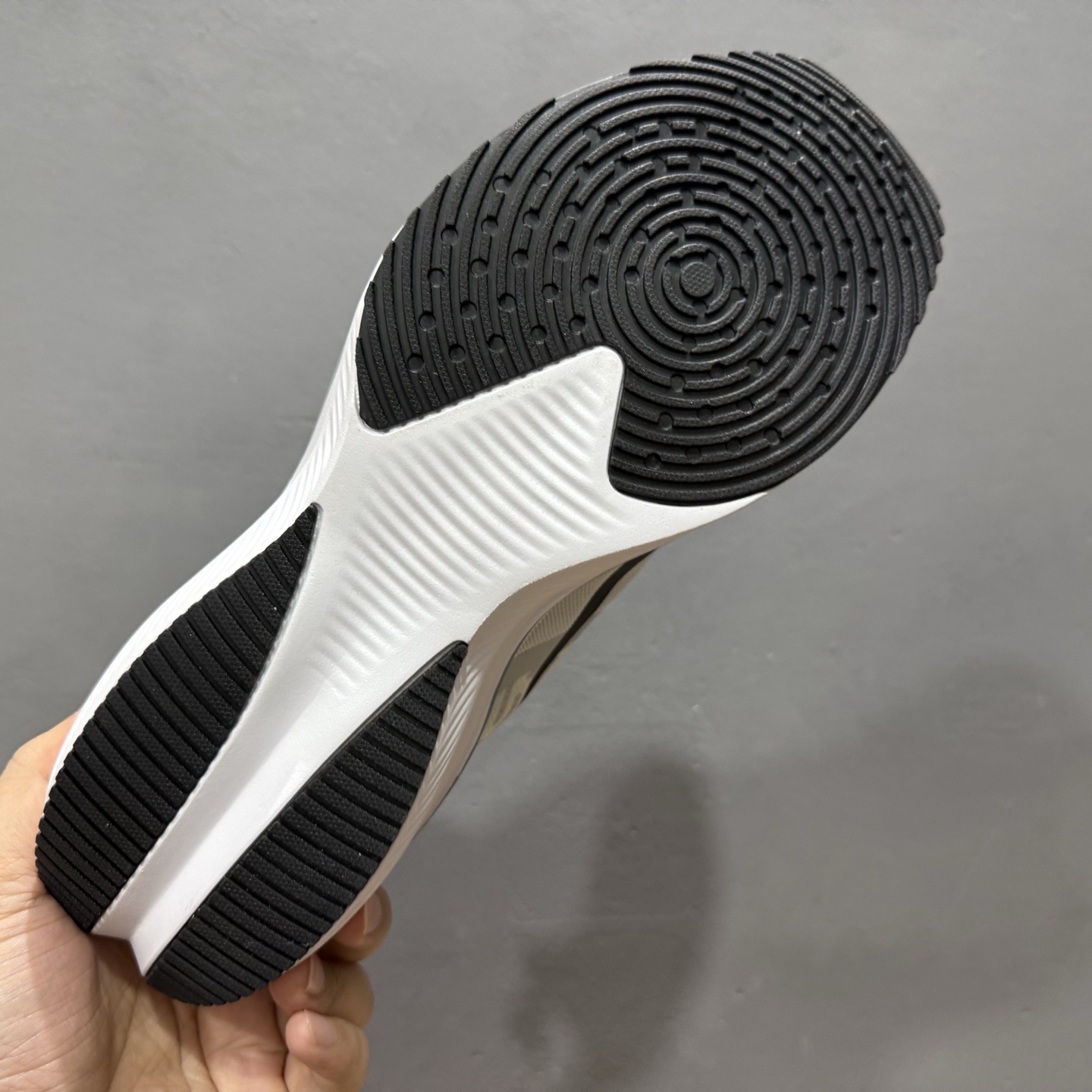 NIKE耐克 2025全新概念-超跑透气网面鞋训练跑步鞋Plus Zoomx 中底 CK4318-148
