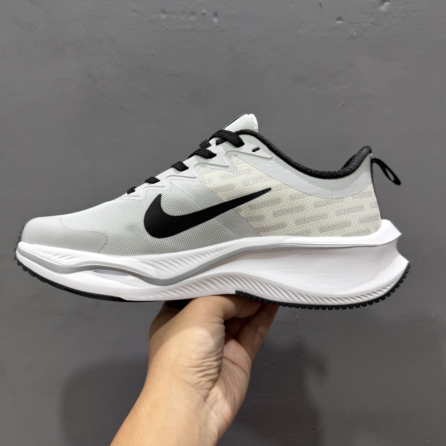 NIKE耐克 2025全新概念-超跑透气网面鞋训练跑步鞋Plus Zoomx 中底 CK4318-148