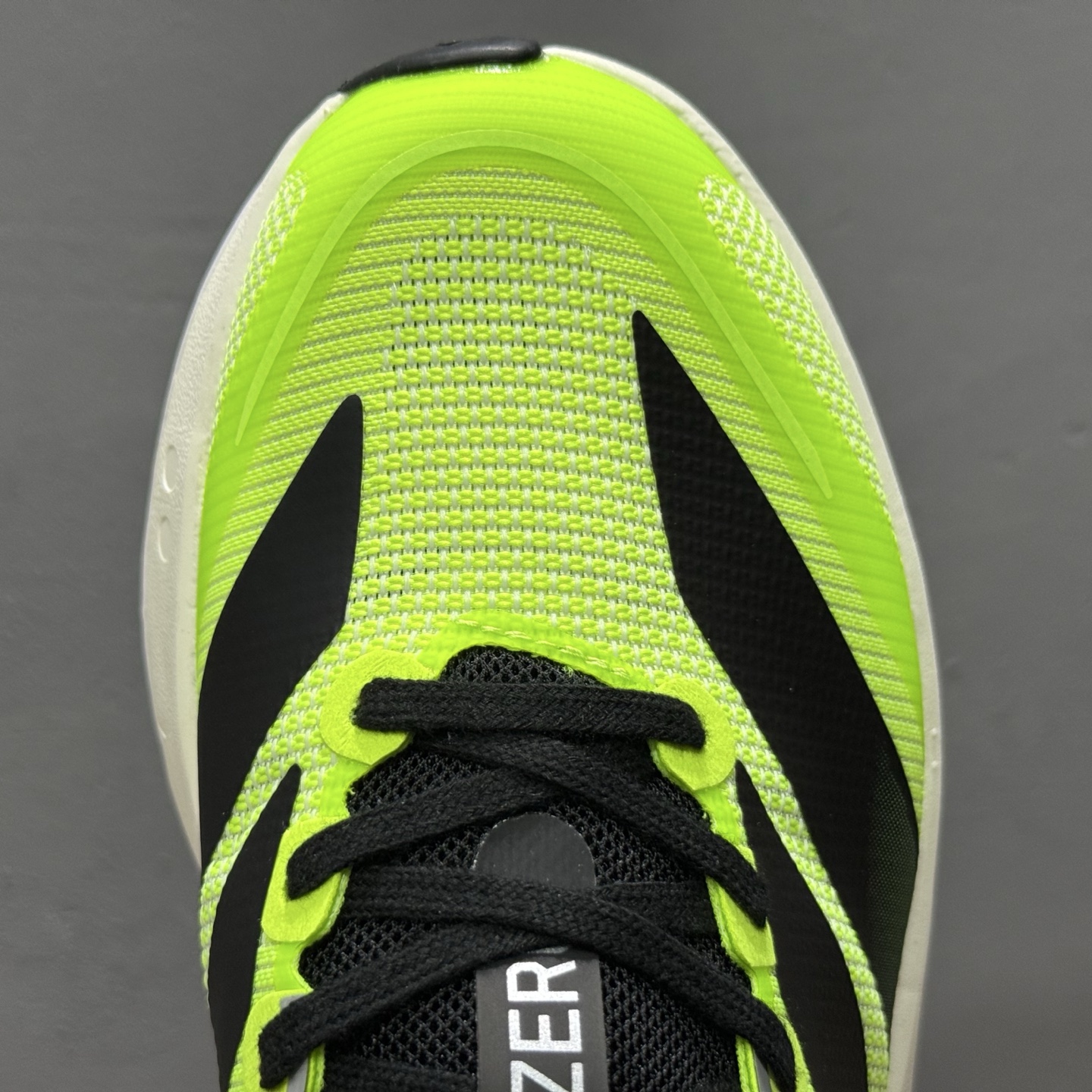 Adidas Adizero Boston 13 M 泡棉搭配全掌碳板 缓震透气跑步鞋 JS4933
