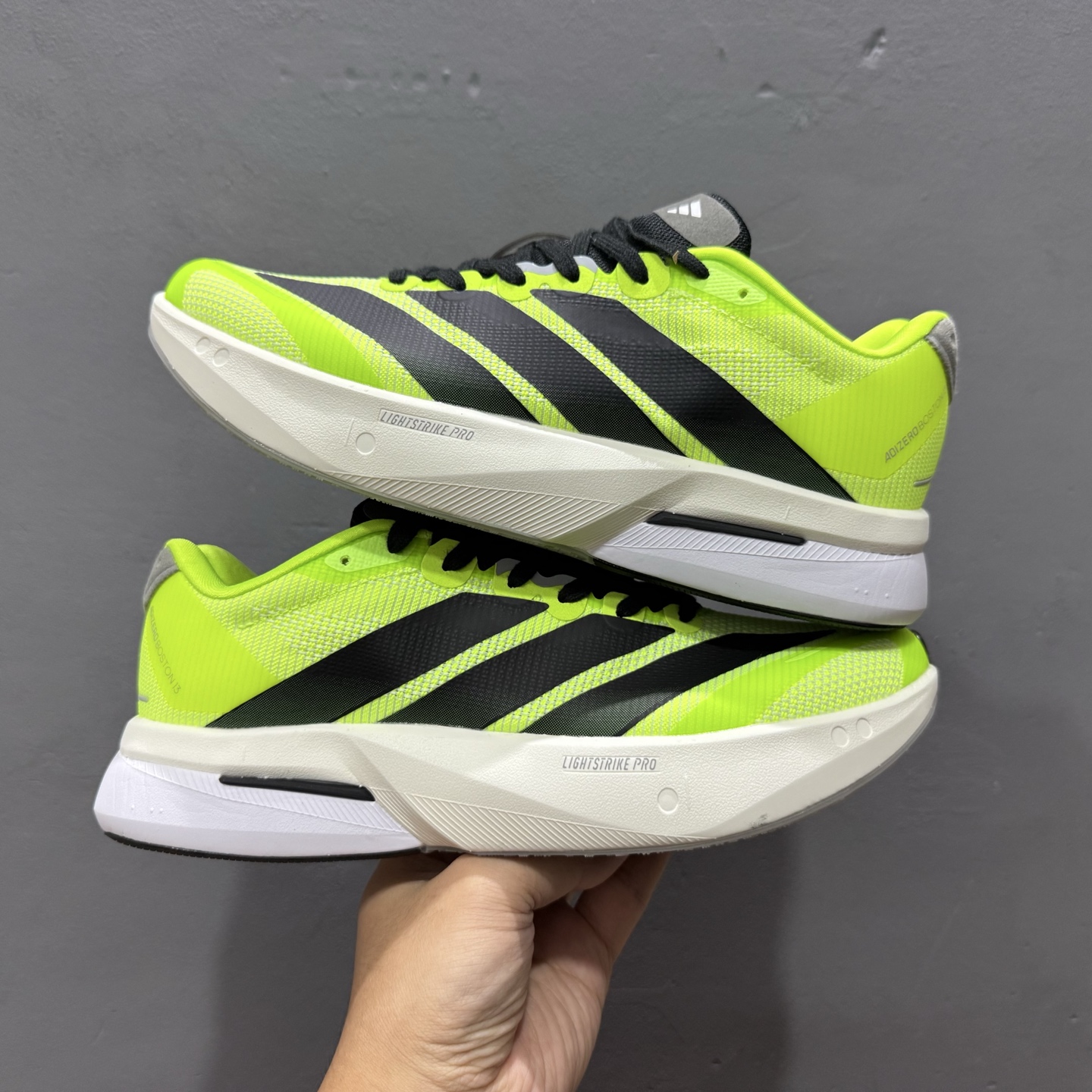 Adidas Adizero Boston 13 M 泡棉搭配全掌碳板 缓震透气跑步鞋 JS4933