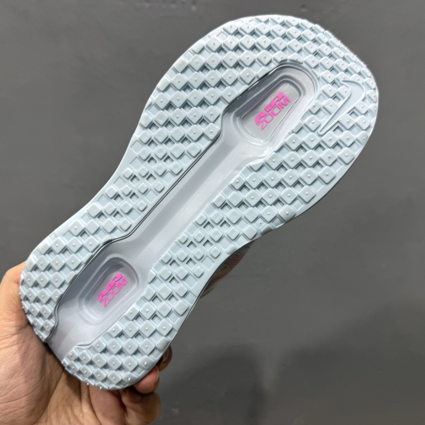 Nike ZOOM PREMIUM 耐克 飞马 舒适减震防滑 低帮跑步鞋 FN8453-027