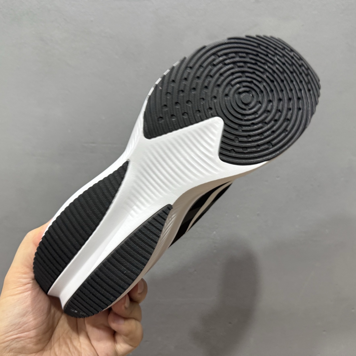 NIKE耐克 2025全新概念-超跑透气网面鞋训练跑步鞋Plus Zoomx 中底 超级飞马全新升级-UN联名系列 CK4318-161