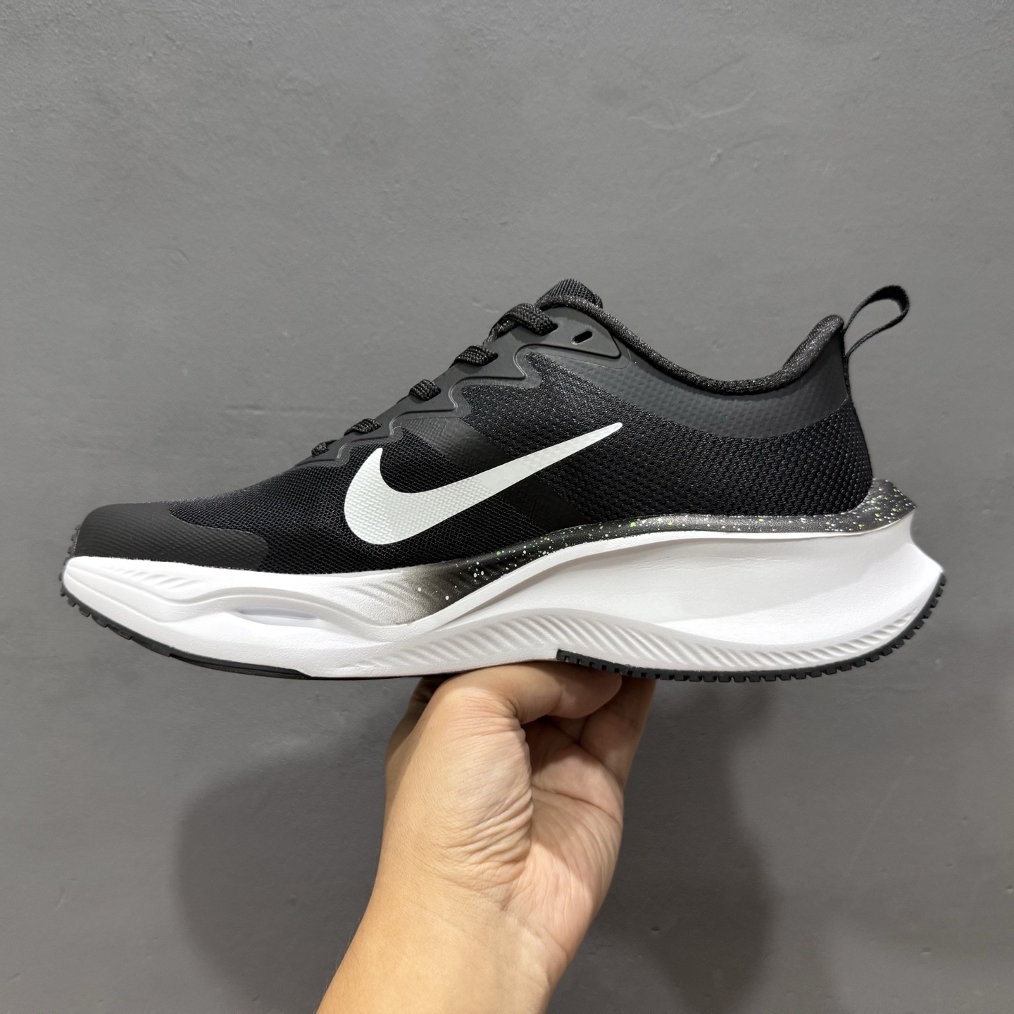 NIKE耐克 2025全新概念-超跑透气网面鞋训练跑步鞋Plus Zoomx 中底 超级飞马全新升级-UN联名系列 CK4318-161