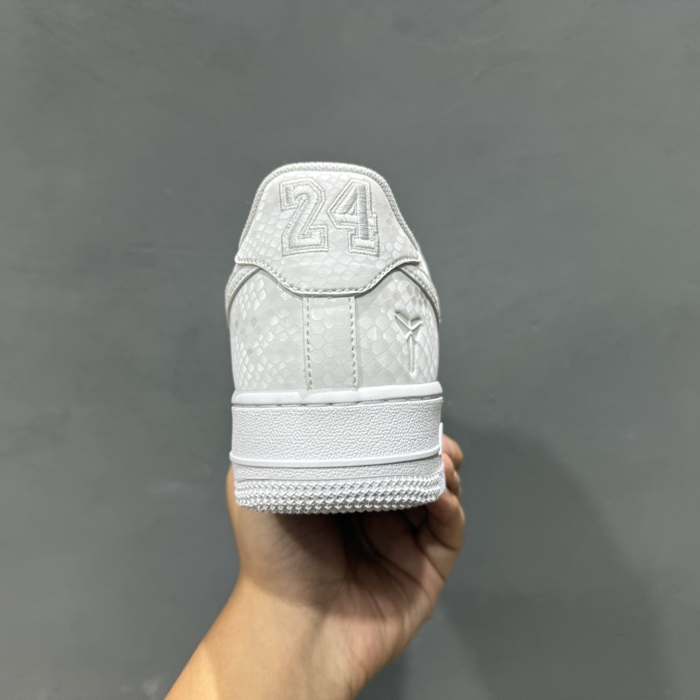 Kobe x Nike Air Force 1'07 Low 科比 空军一号低帮休闲板鞋 IB0018-100