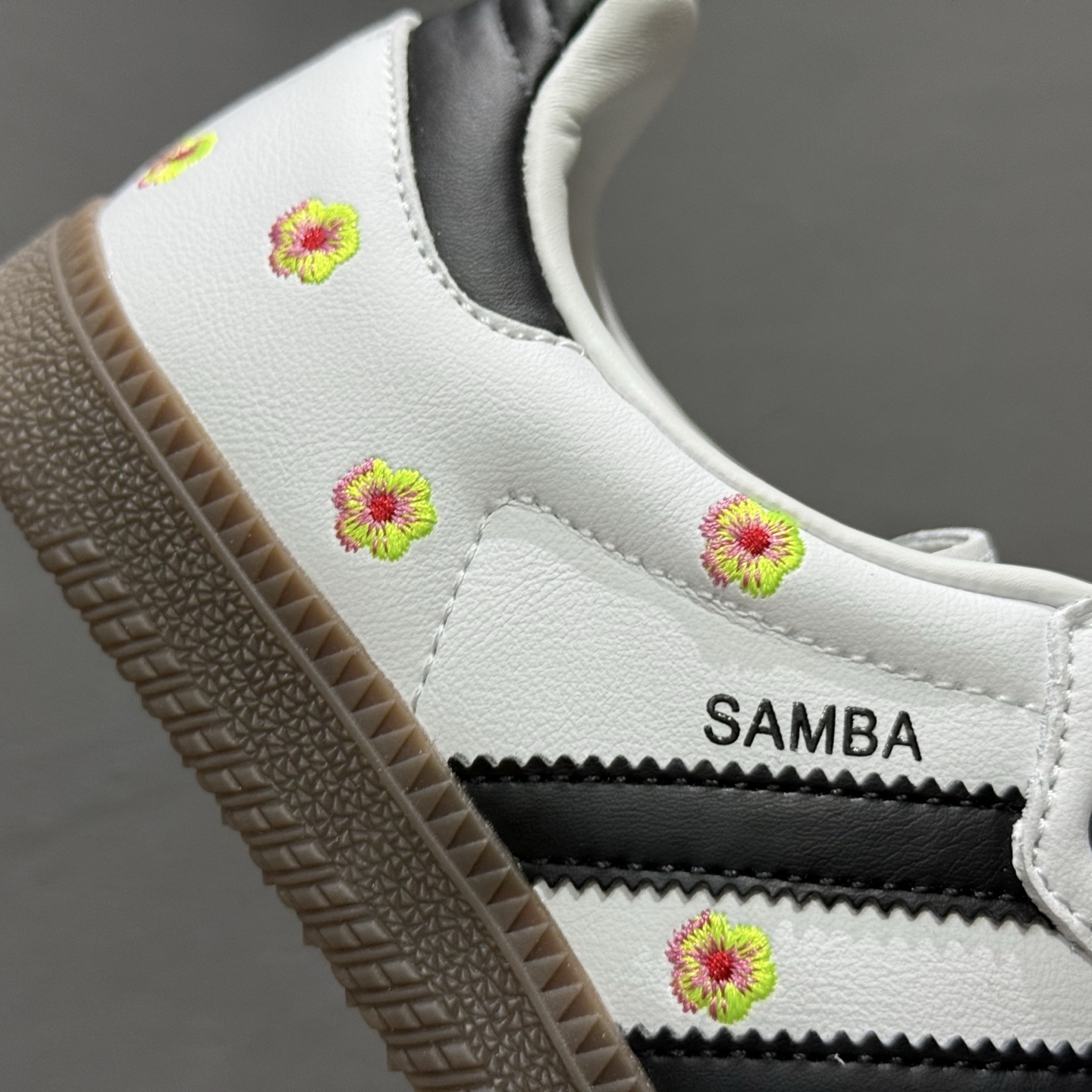 阿迪达斯 德训女鞋 ADIDAS ORIGINALS SAMBA OG SHOES 经典运动鞋小白鞋 IF4396