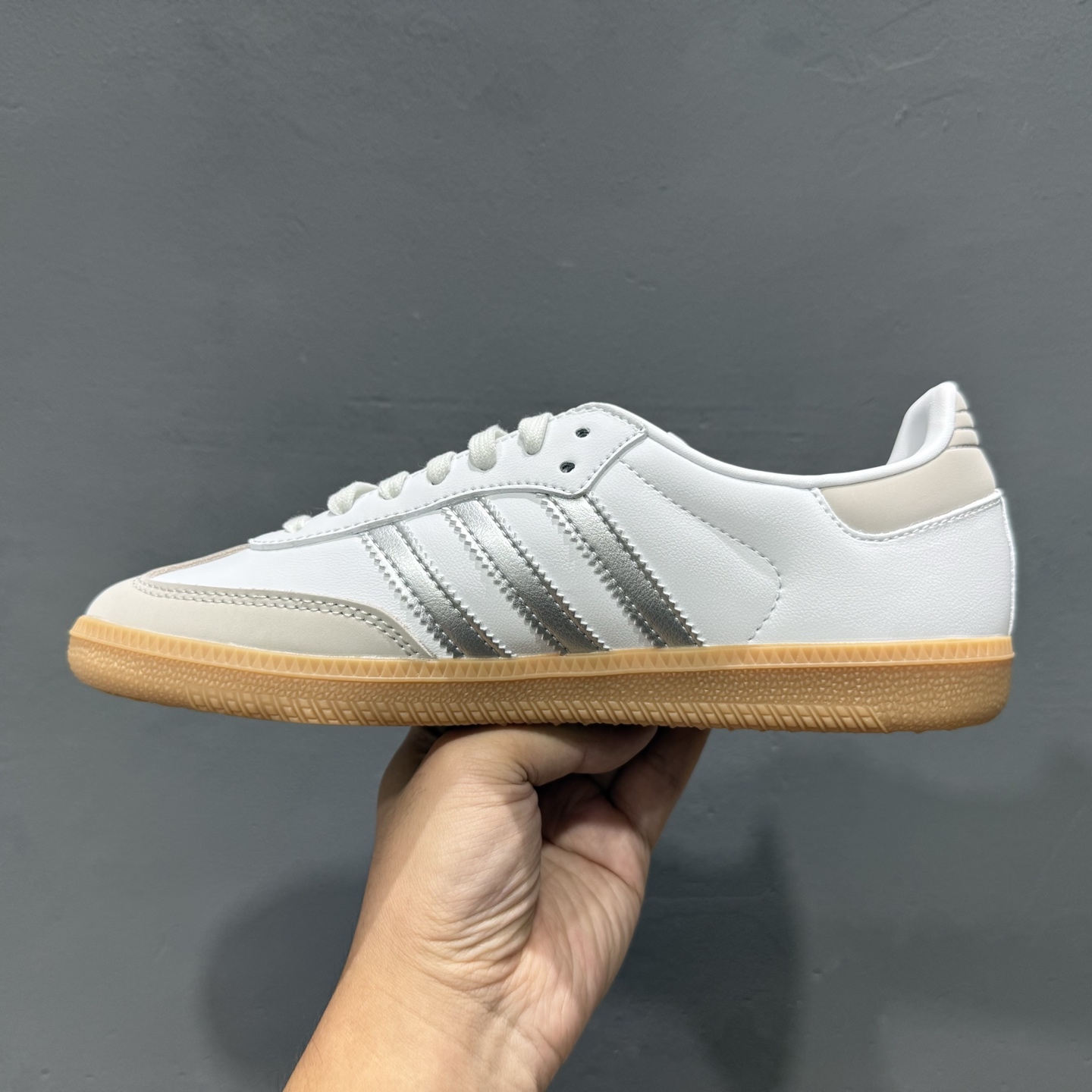 AD 阿迪 Samba OG 桑巴低帮休闲运动板鞋 JI2725