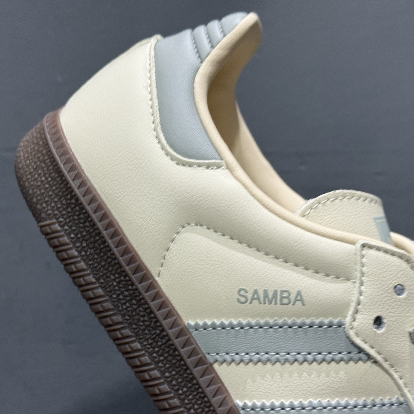 Adidas Originals Samba OG 阿迪达斯经典款复古休闲板鞋 JH7299