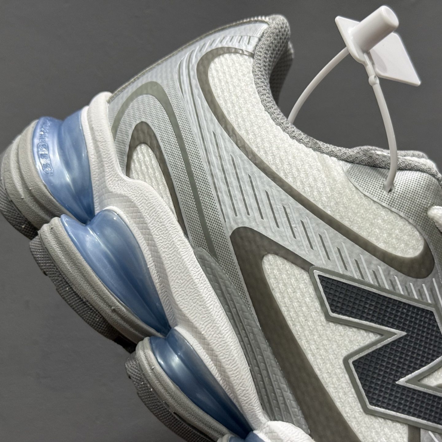 New Balance 新百伦 网面休闲鞋 U2000AA