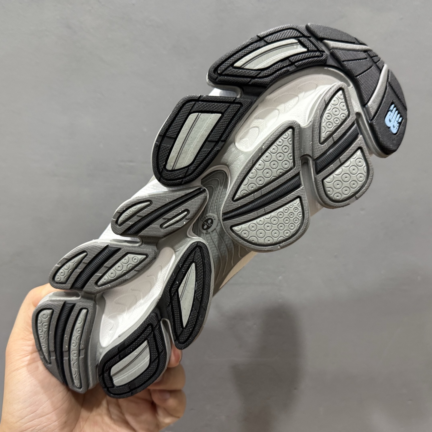 New Balance 新百伦 网面休闲鞋 U2000AA