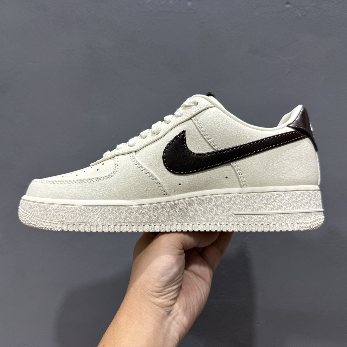 NK Air Force 1 Low 空军一号低帮休闲板鞋 IH7332-001
