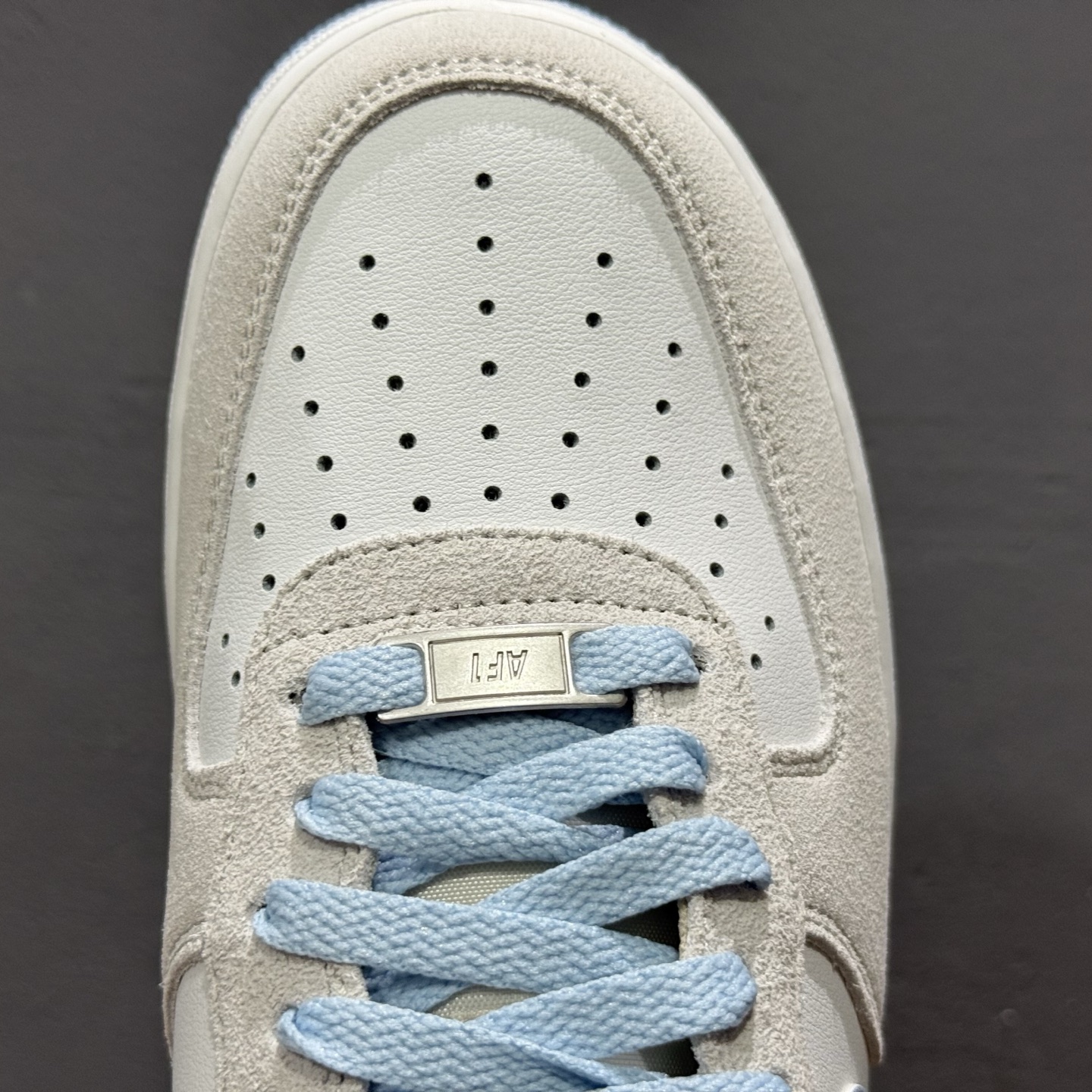 Nike Air Force 1'07 Low 空军一号低帮休闲板鞋 FQ8714-005