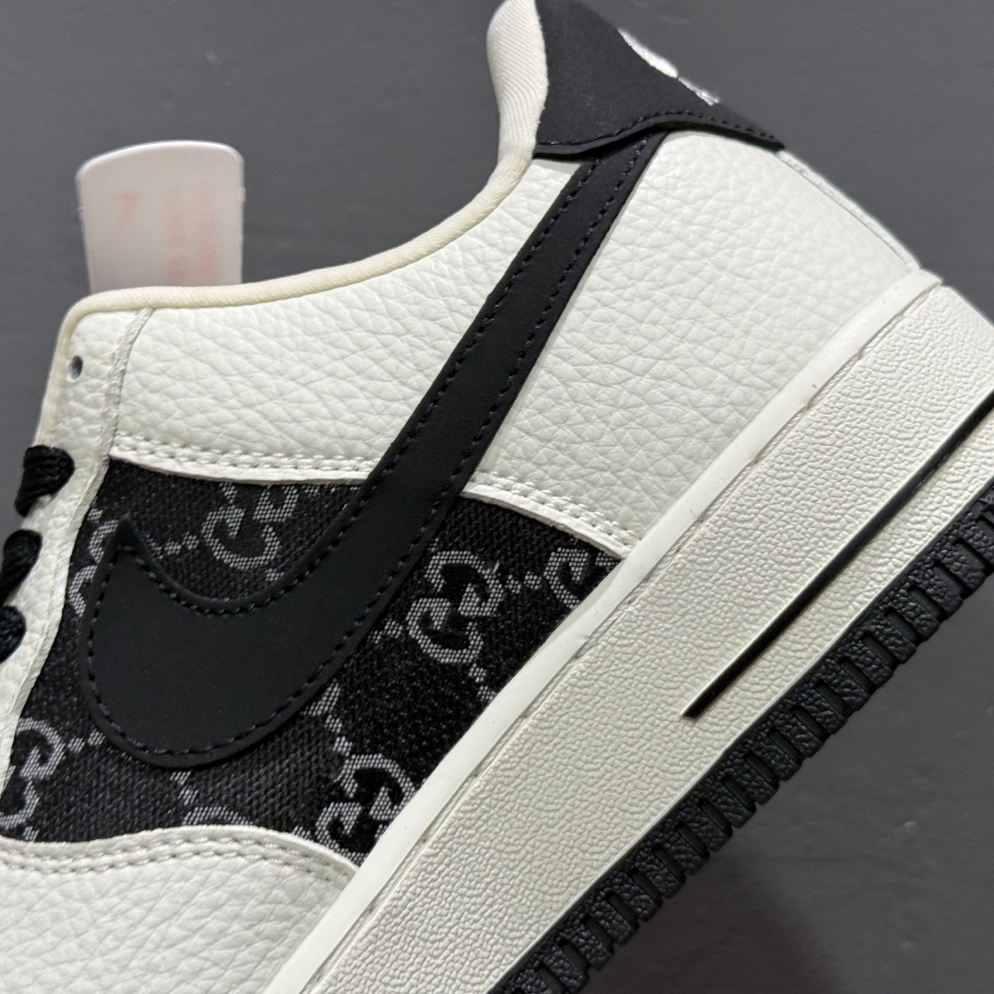 Gucci x NIke Air Force 1 白黑织布 SC0601-571