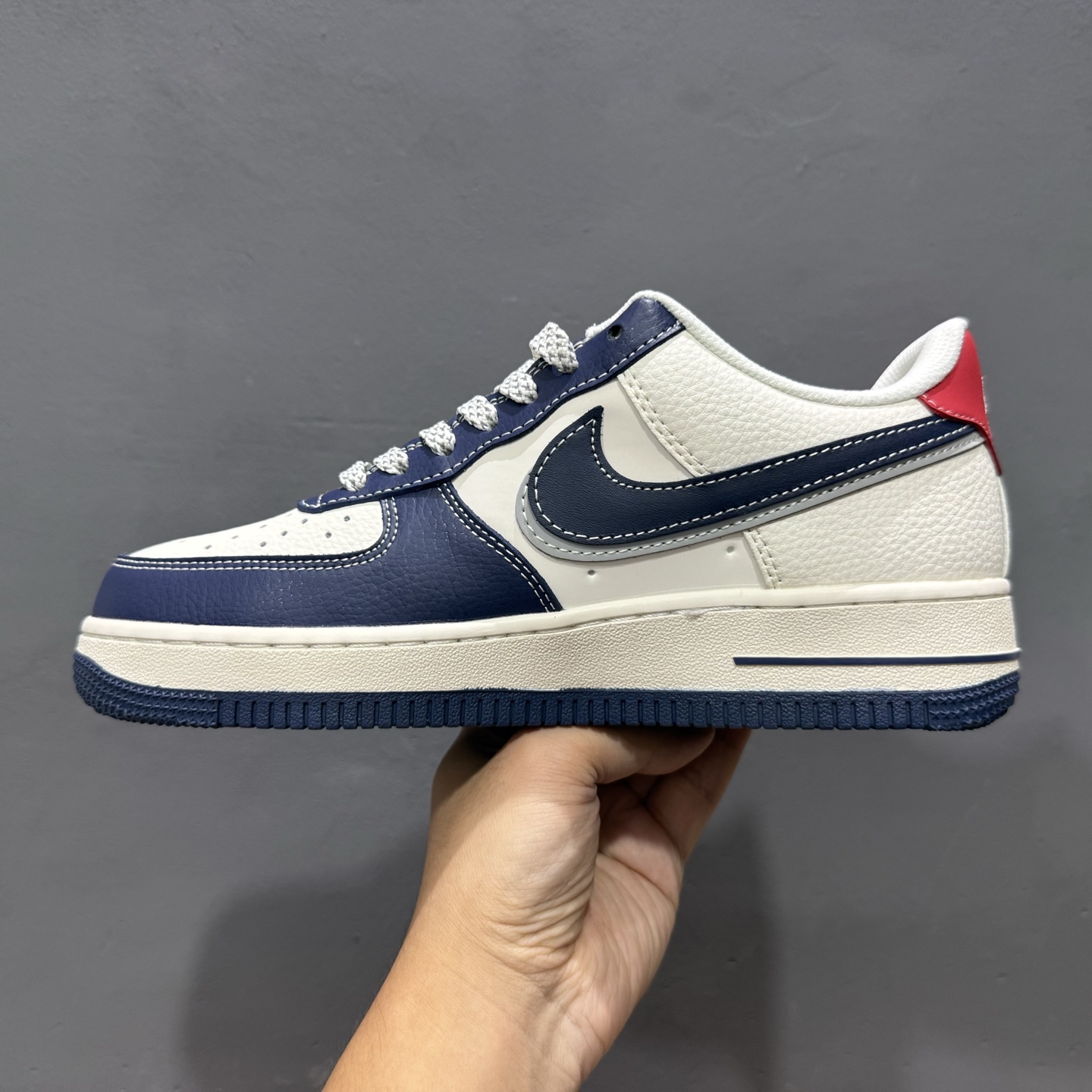 Nike Air Force 1'07 Low UN联名 多彩蓝红拼接 空军一号低帮休闲板鞋 JP8028-005
