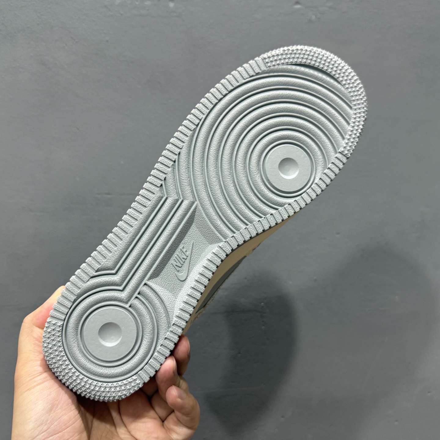 Nike Air Force 1'07 Low LV联名 闪银勾 空军一号低帮休闲板鞋 DF0188-078