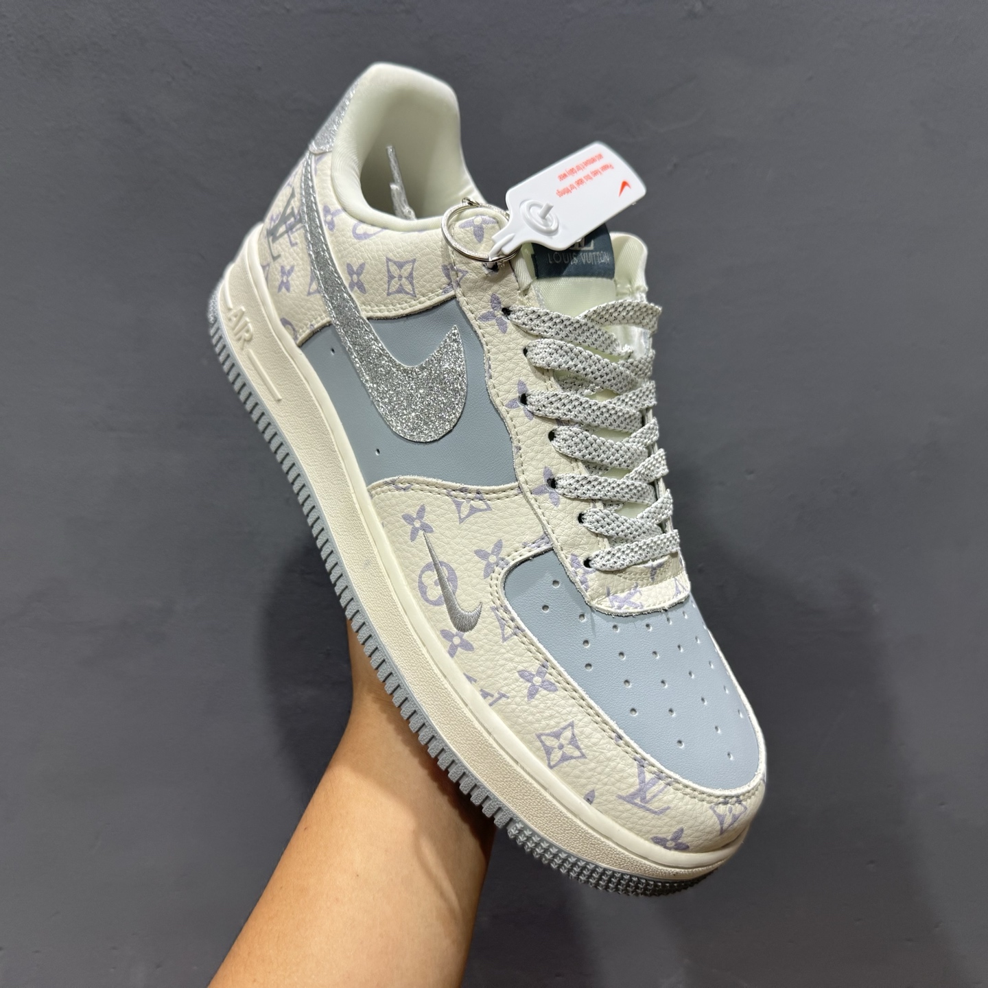 Nike Air Force 1'07 Low LV联名 闪银勾 空军一号低帮休闲板鞋 DF0188-078