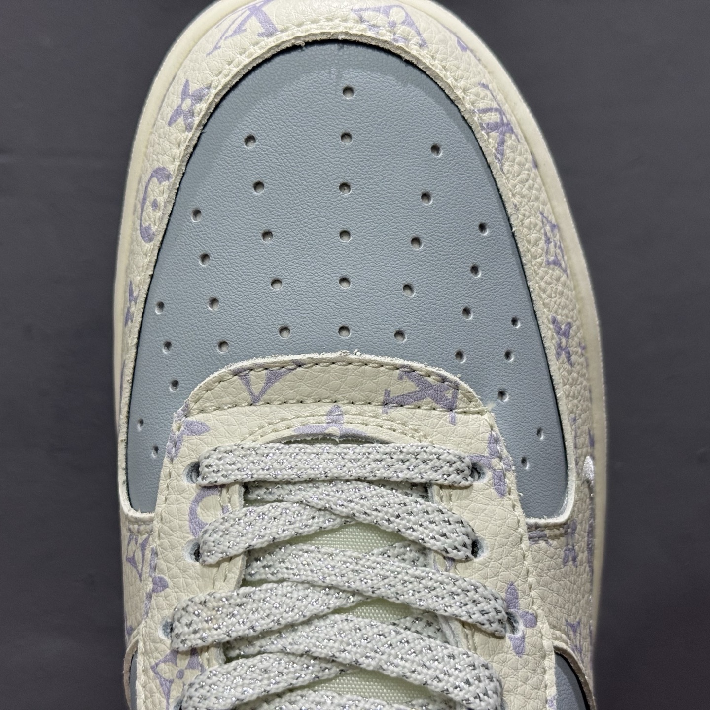 Nike Air Force 1'07 Low LV联名 闪银勾 空军一号低帮休闲板鞋 DF0188-078