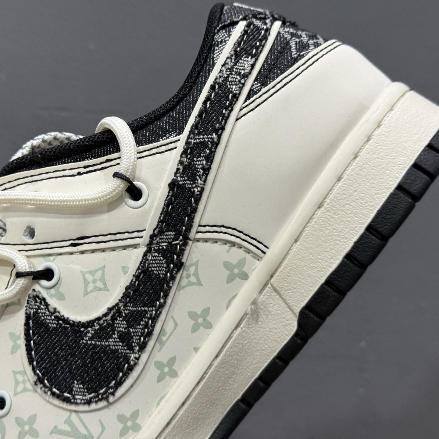 Louis Vuitton x Nike Dunk Low 黑帆布抽绳 YX5066-380