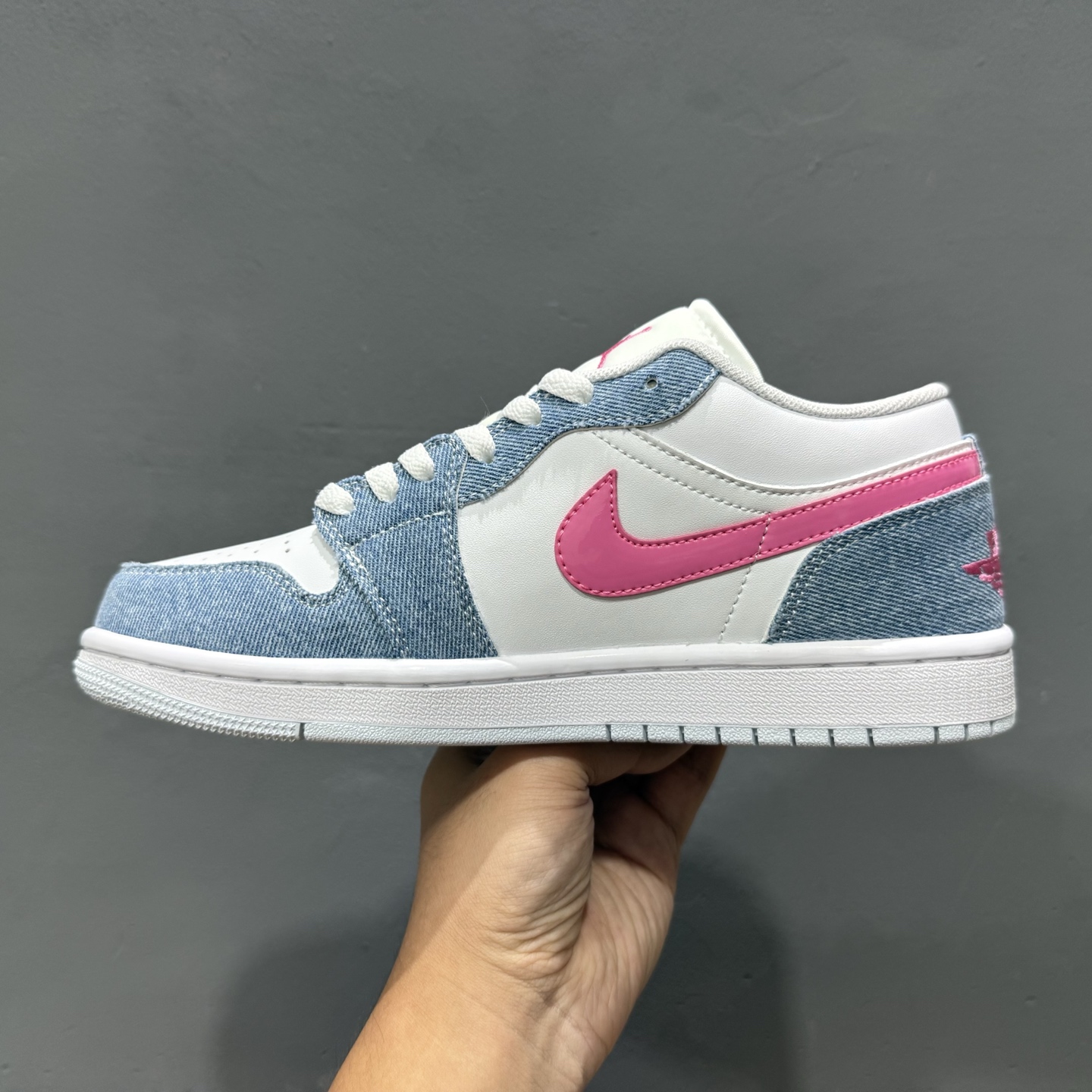 新款出货 原装 乔丹 Air Jordan AJ1 Low 低帮 白蓝粉牛仔 HQ2001-400