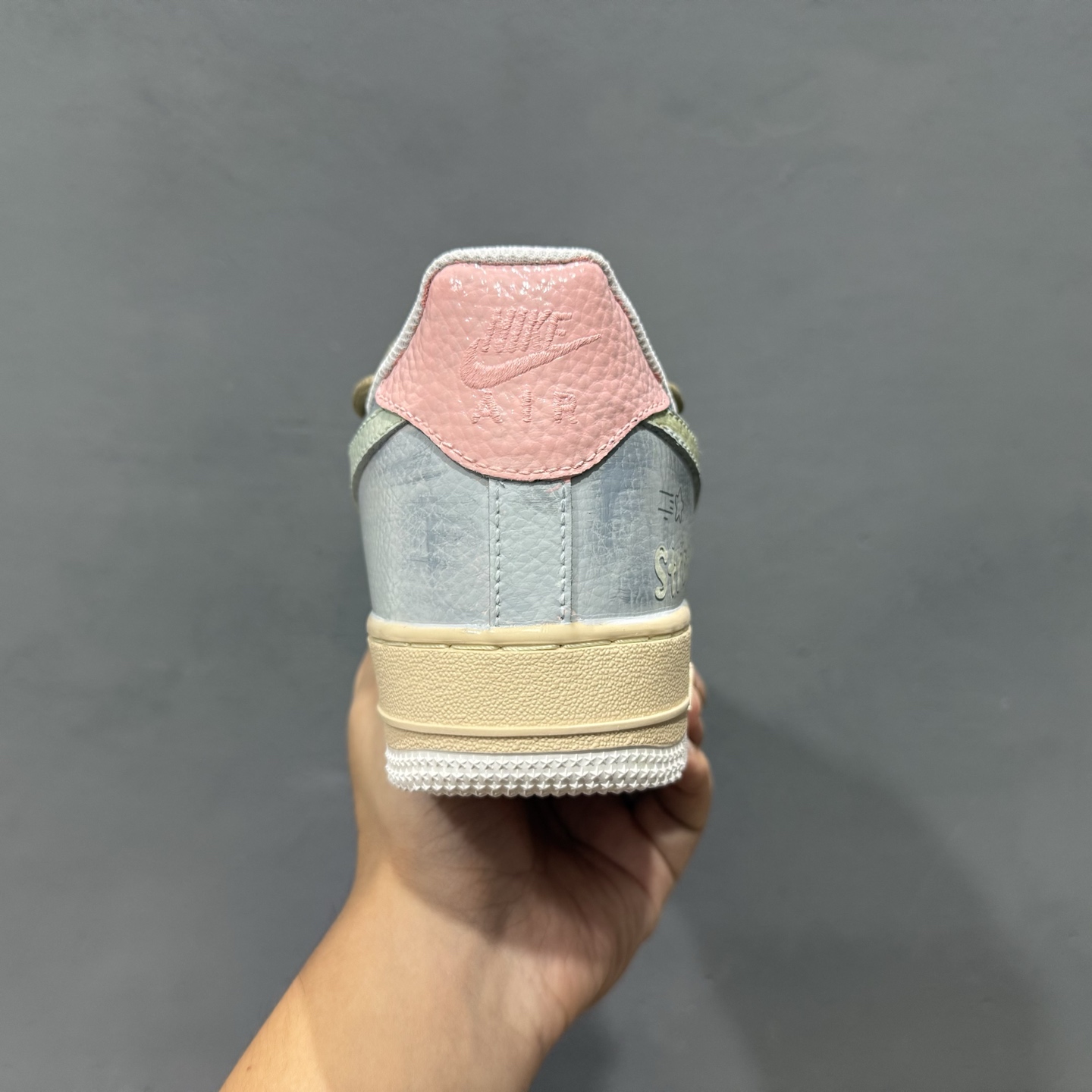 Nike Air Force 1'07 Low 手绘涂鸦 浅雾漫旅 空军一号低帮休闲板鞋 YT0303-222