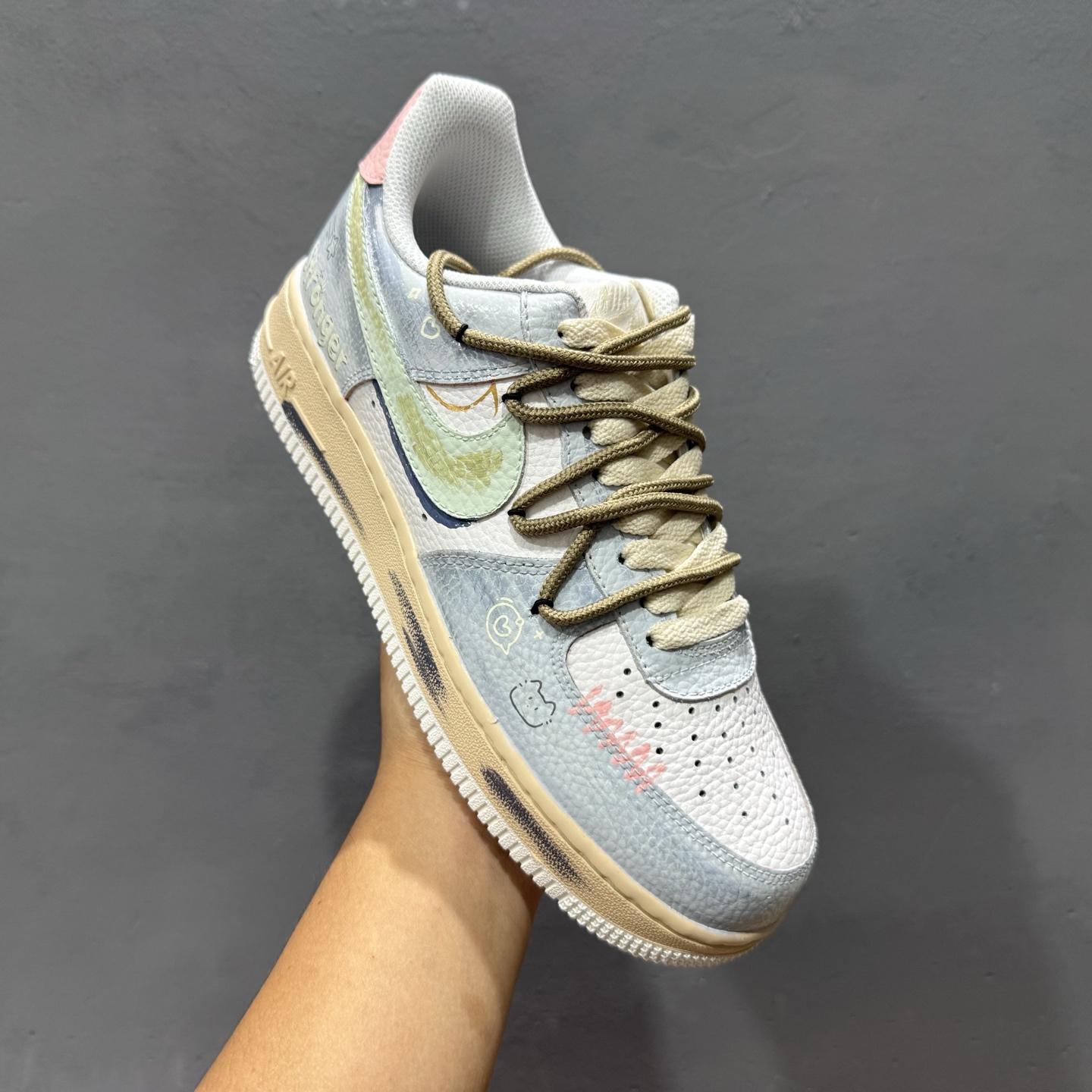 Nike Air Force 1'07 Low 手绘涂鸦 浅雾漫旅 空军一号低帮休闲板鞋 YT0303-222