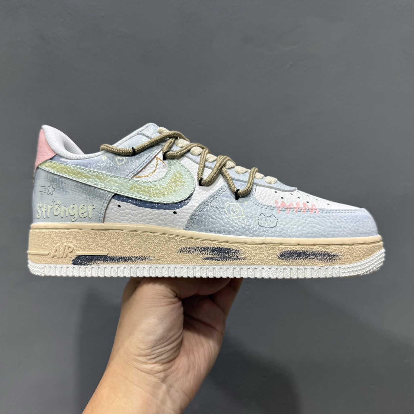 Nike Air Force 1’07 Low 手绘涂鸦 浅雾漫旅 空军一号低帮休闲板鞋 YT0303-222