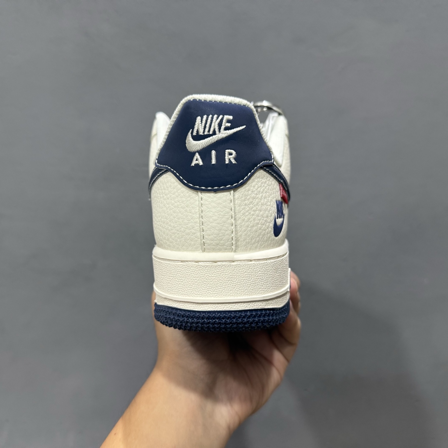 Nike Air Force 1'07 Low Supreme联名 米蓝勾 空军一号低帮休闲板鞋 HH7518-071