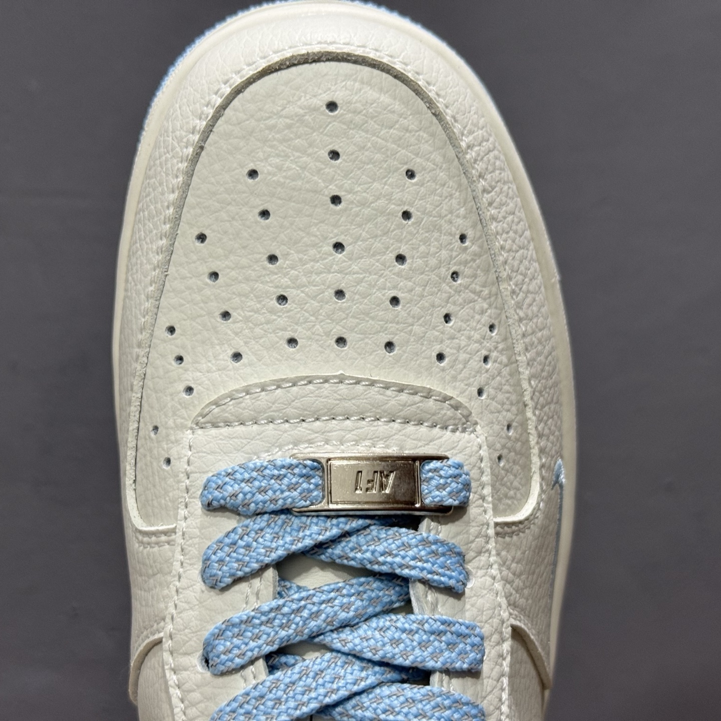 Nike Air Force 1'07 Low 联名 天蓝勾 空军一号低帮休闲板鞋 CS5288-030
