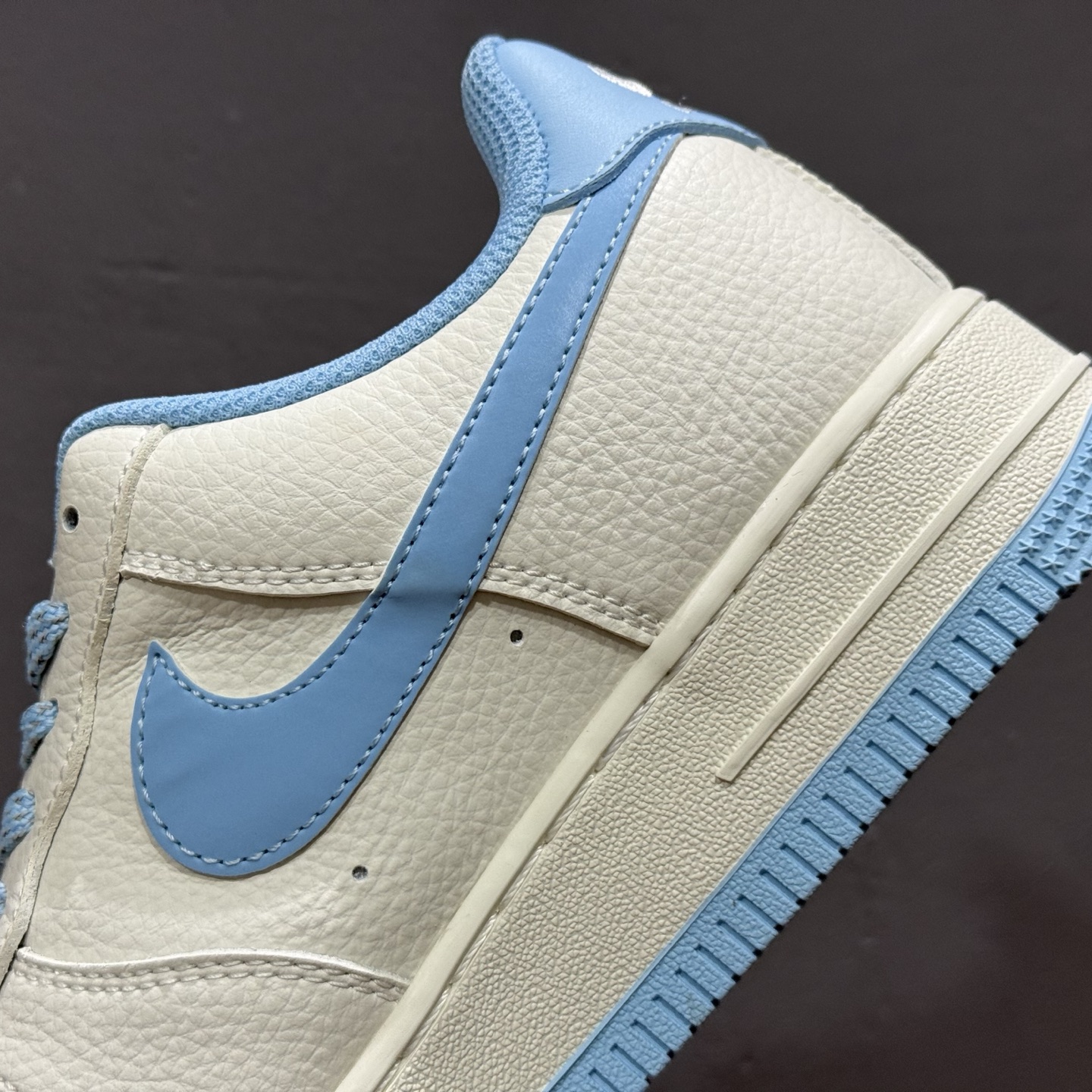 Nike Air Force 1'07 Low 联名 天蓝勾 空军一号低帮休闲板鞋 CS5288-030