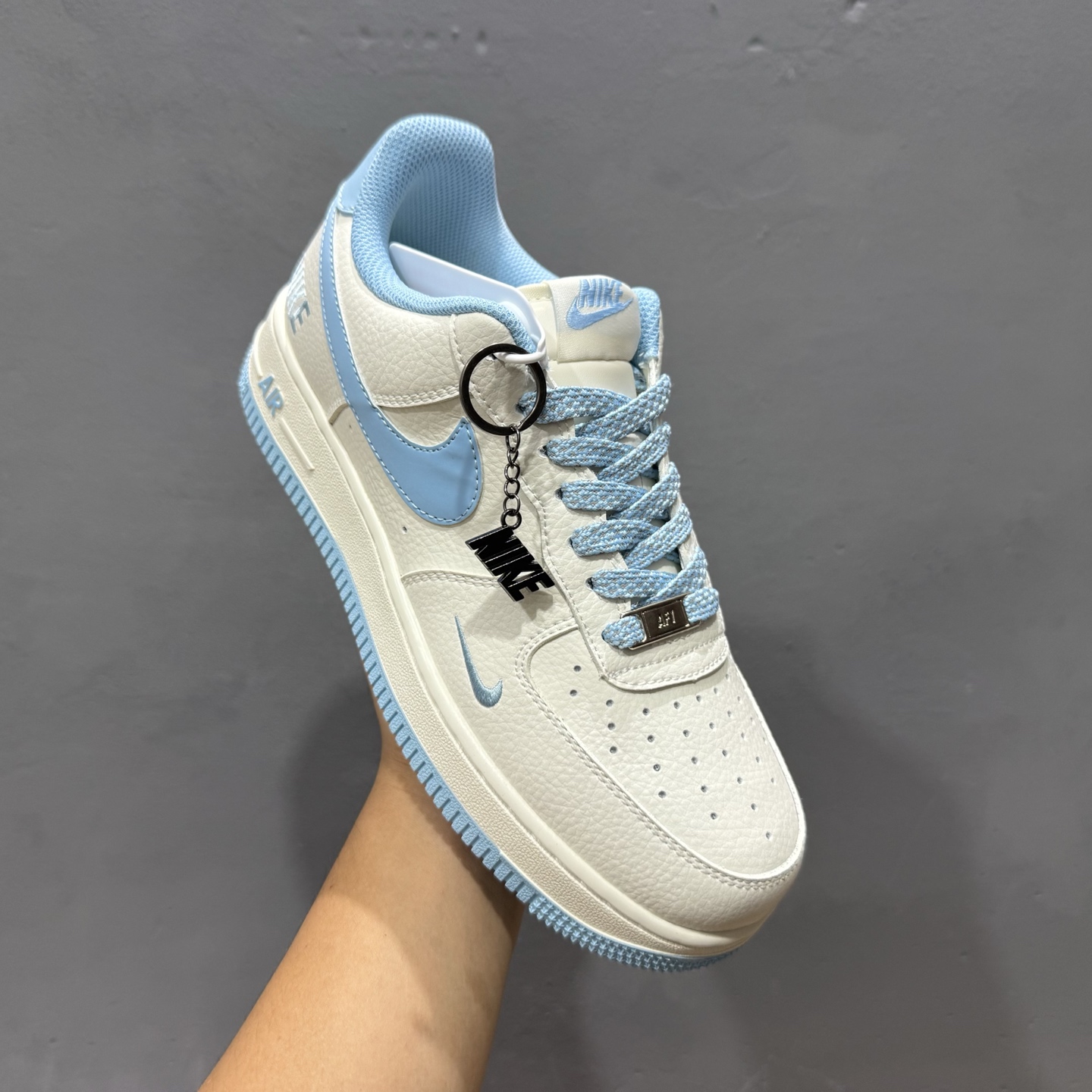 Nike Air Force 1'07 Low 联名 天蓝勾 空军一号低帮休闲板鞋 CS5288-030