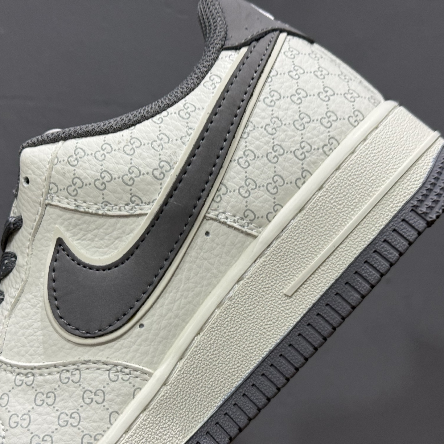 NIke Air Force 1 '07 Low “古驰联名——经典灰花纹”空军一号 低帮 运动鞋 休闲鞋 CS5288-003