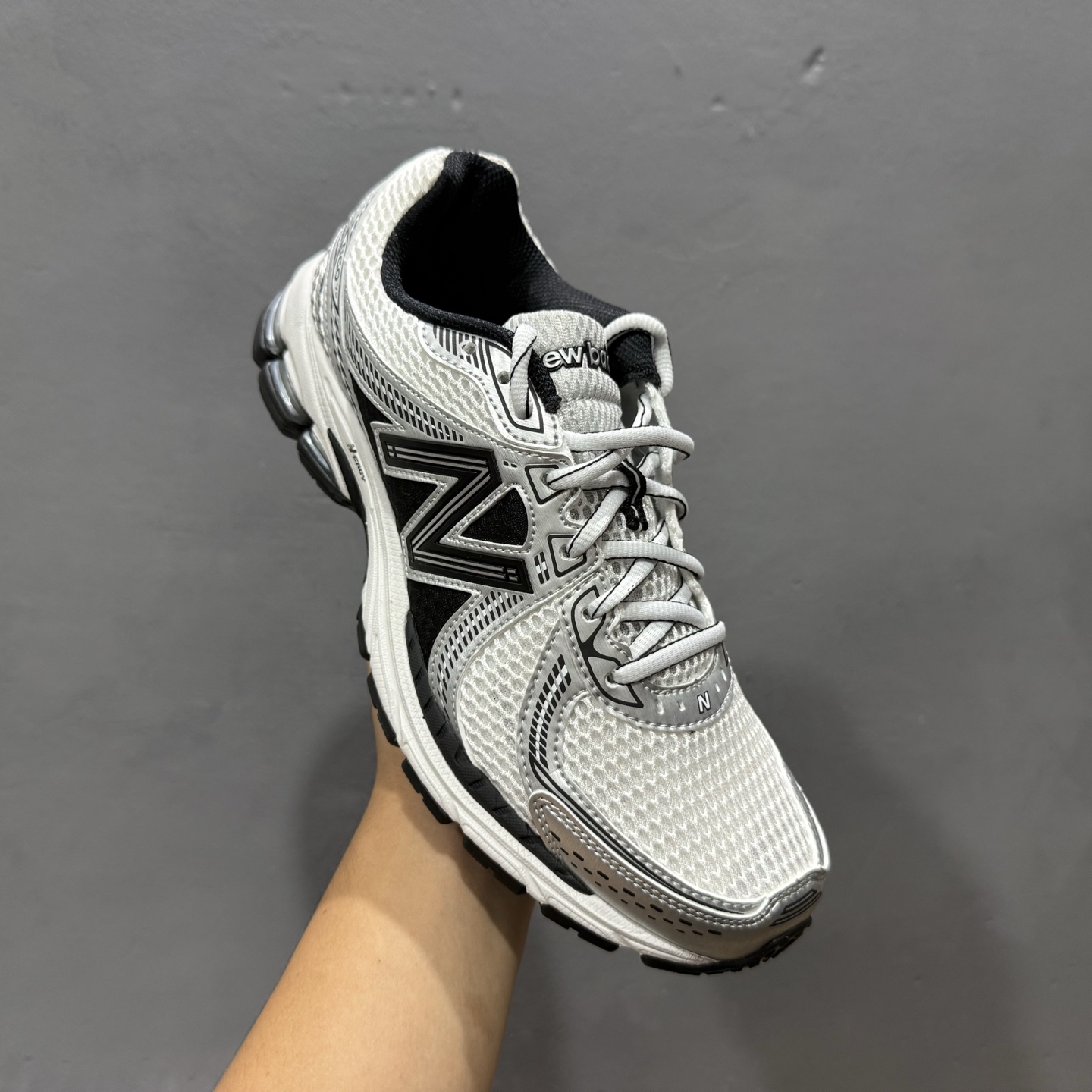 New Balance NB 860V2 防滑耐磨低帮跑步鞋 ML860GB2