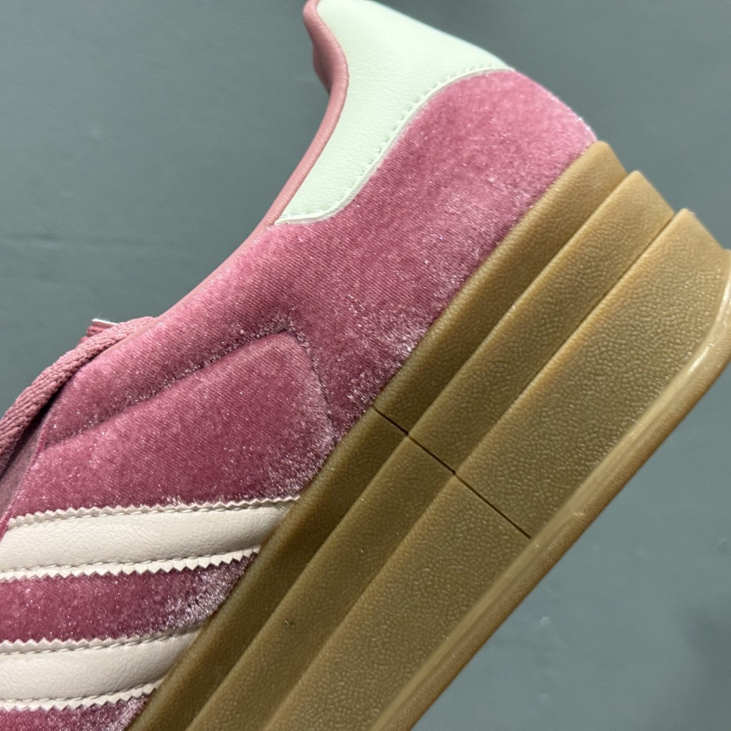 Adidas originals GAZELLE BOLD CNY 蛇年限定 高热新品 ”year ofsnake” 时尚百搭 防滑耐磨 低帮 阿迪达斯 厚底松糕板鞋 JQ4389