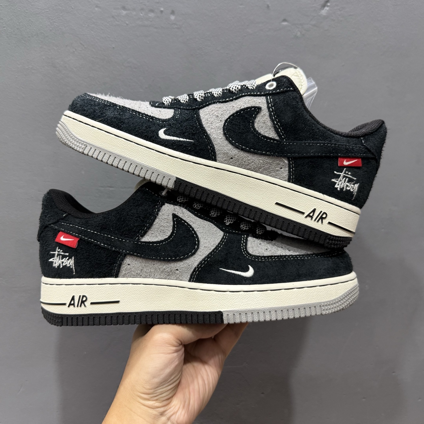 NIke Air Force 1 '07 Low “斯图西联名--米黑织布标”空军一号 低帮 运动鞋 SJ6698-017