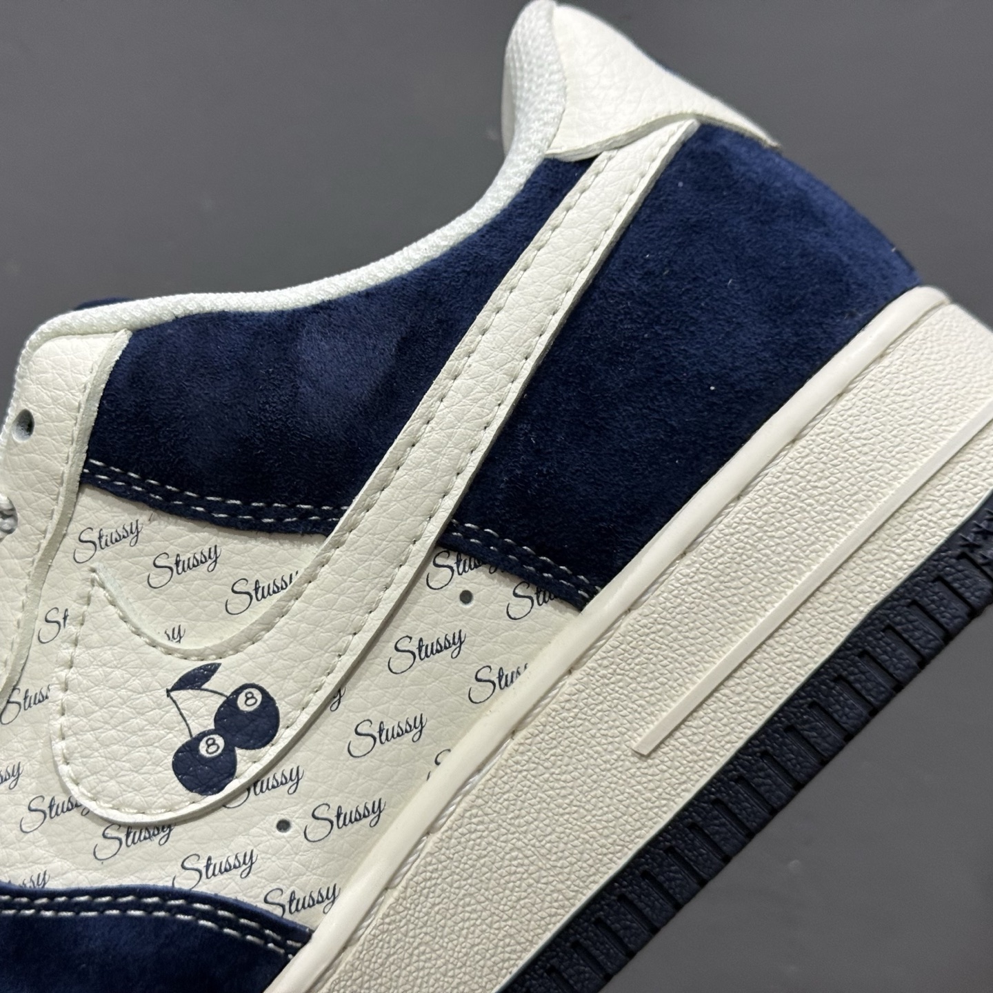 NIKE AIR FORCE 1‘07联名款 SM6188-673