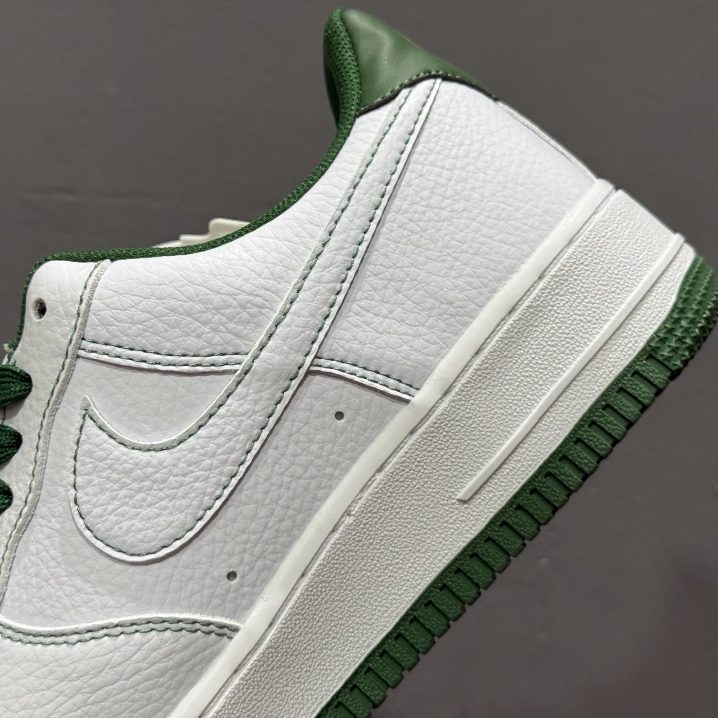 Nike Air Force 1 Low 白绿配色 1B6543-102