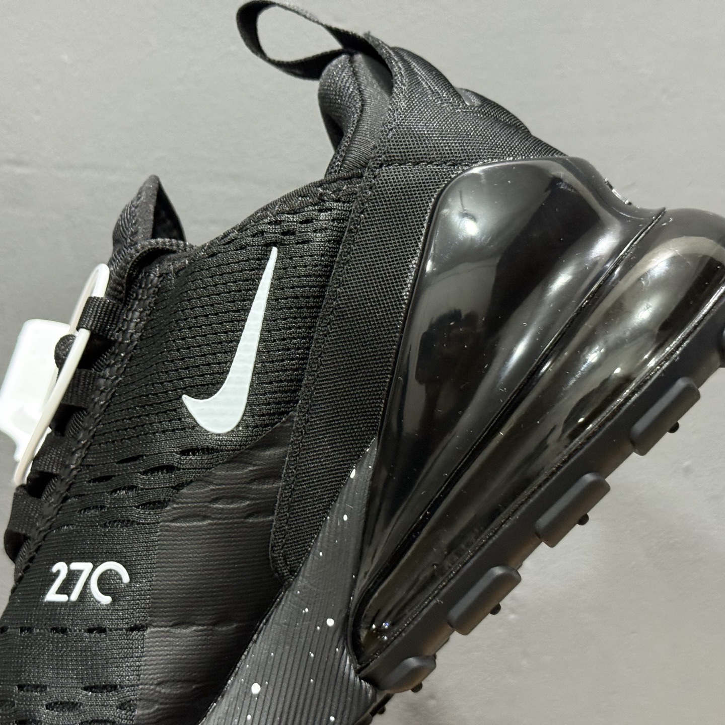 Nike Air Max 270混合科技透气后掌半气垫慢跑鞋 AH8050-202