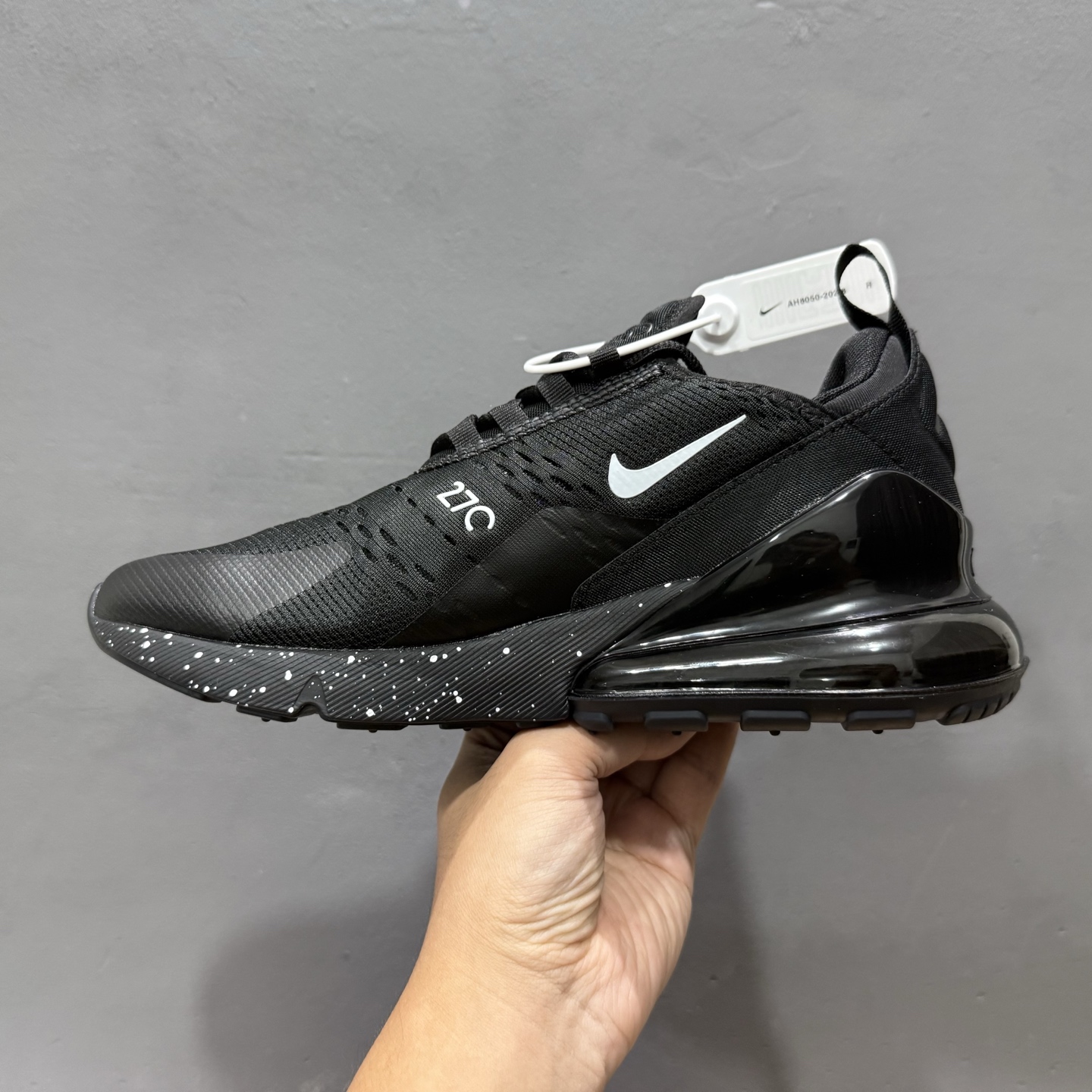 Nike Air Max 270混合科技透气后掌半气垫慢跑鞋 AH8050-202