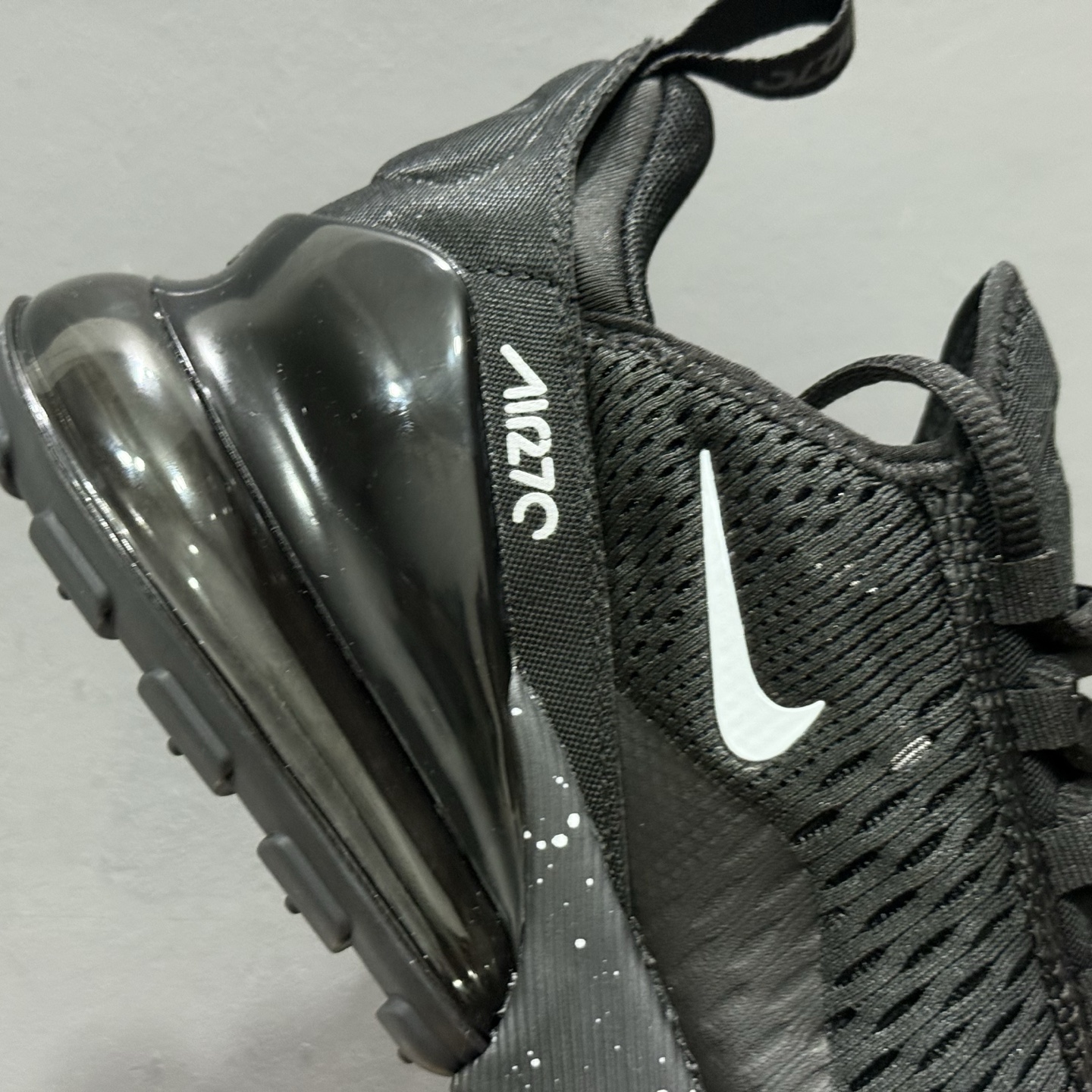 Nike Air Max 270混合科技透气后掌半气垫慢跑鞋 AH8050-202