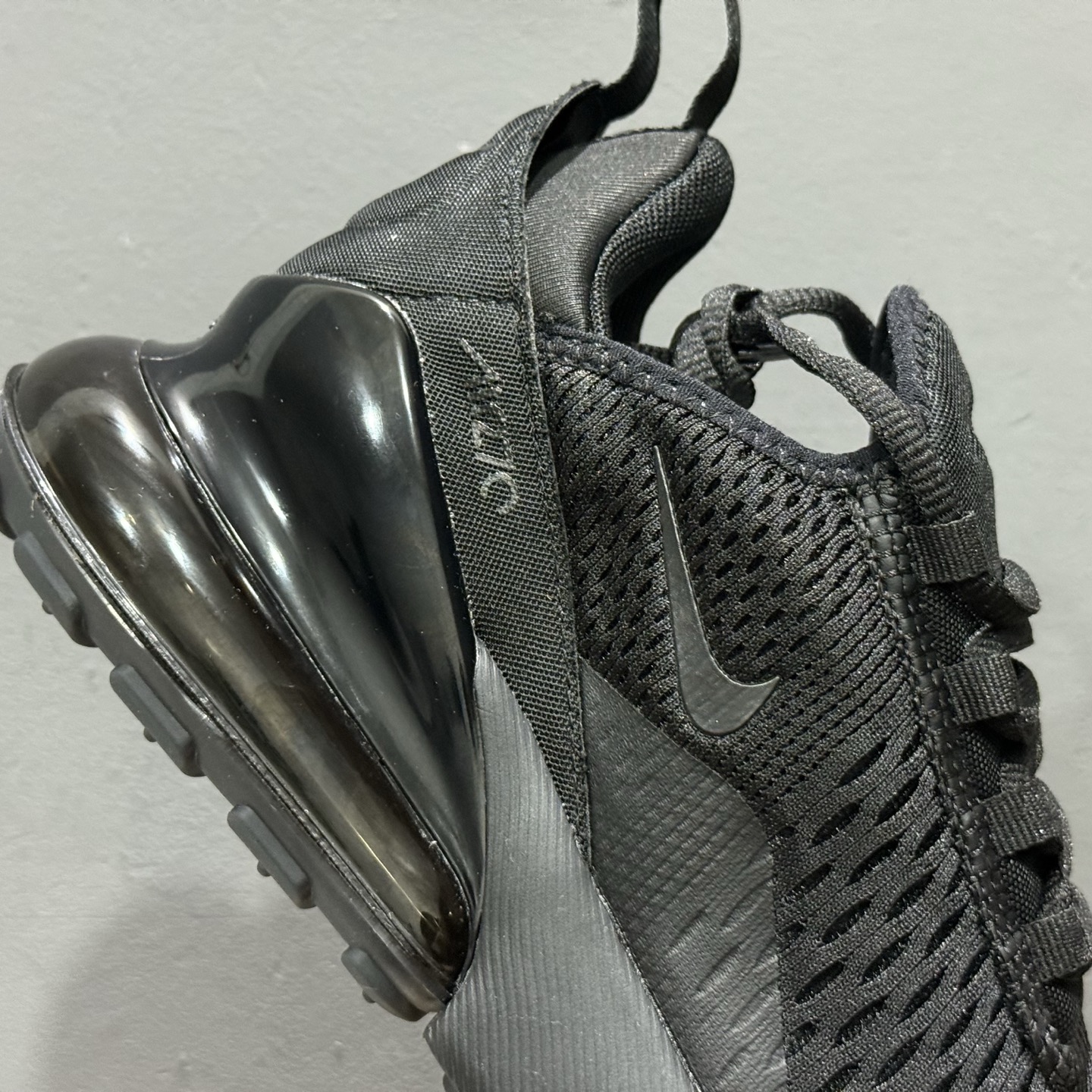 180 Nike Air Max 270混合科技透气后掌半气垫慢跑鞋 AH8050-005