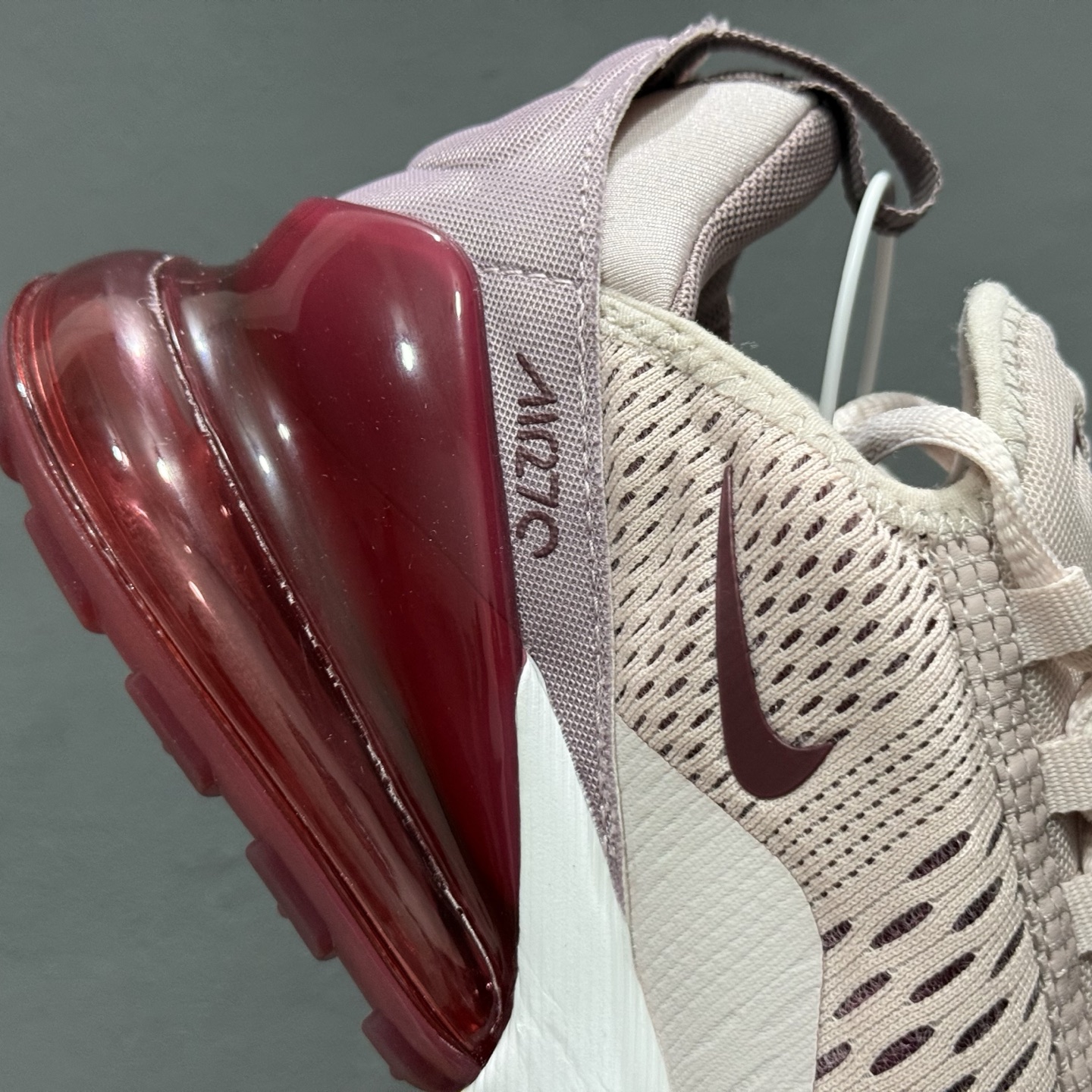 180 Nike Air Max 270混合科技透气后掌半气垫慢跑鞋 AH6789-601