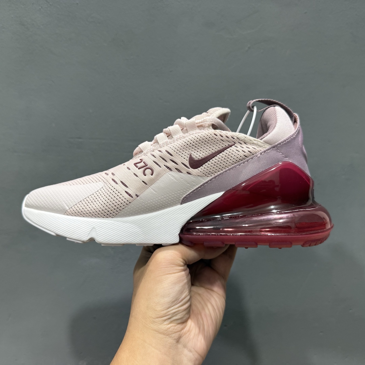 180 Nike Air Max 270混合科技透气后掌半气垫慢跑鞋 AH6789-601